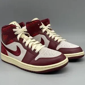 Jordan | Shoes | Nike Air Jordan Mid Se Tiki Leaf University  display picture 2